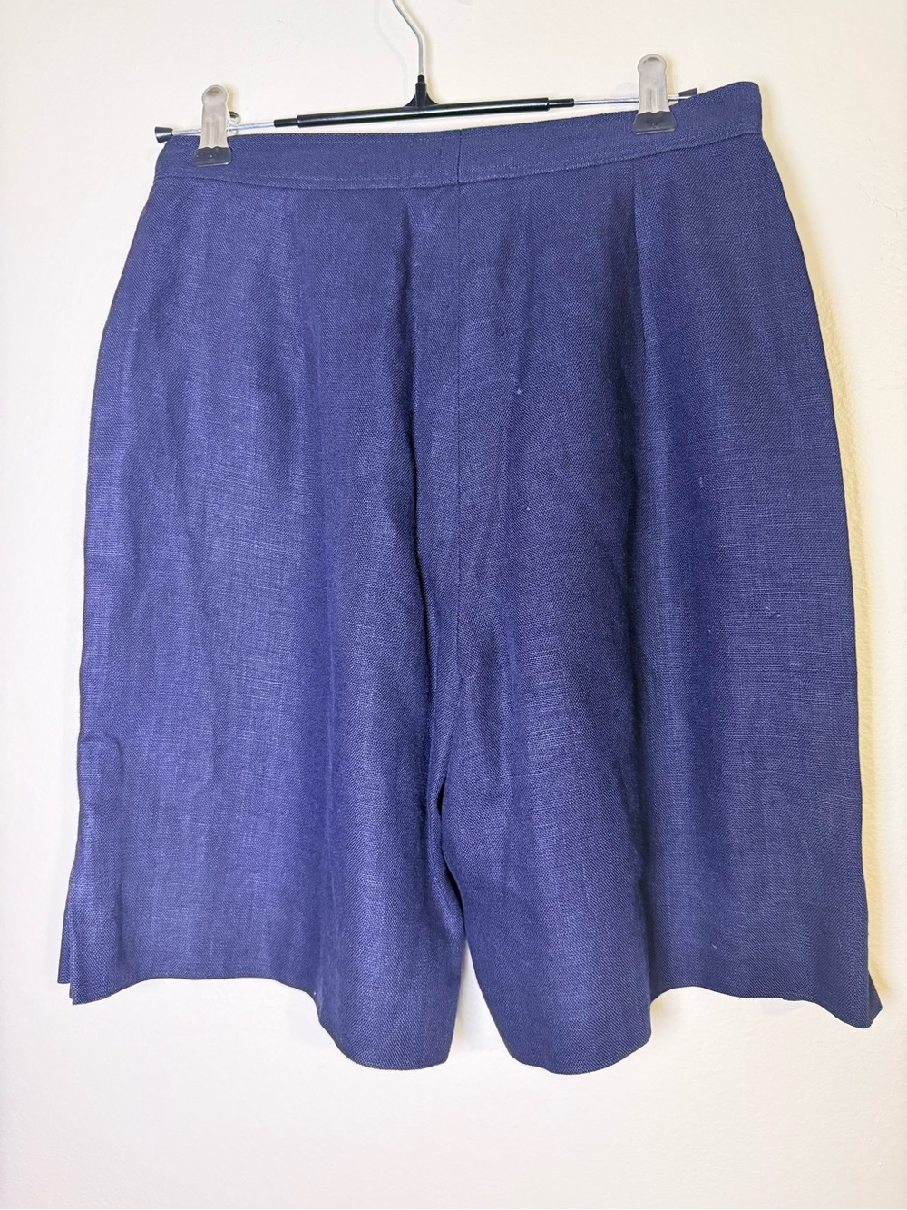 Valentino Navy Blue Linen-Blend Bermuda Shorts - Picture 4 of 8